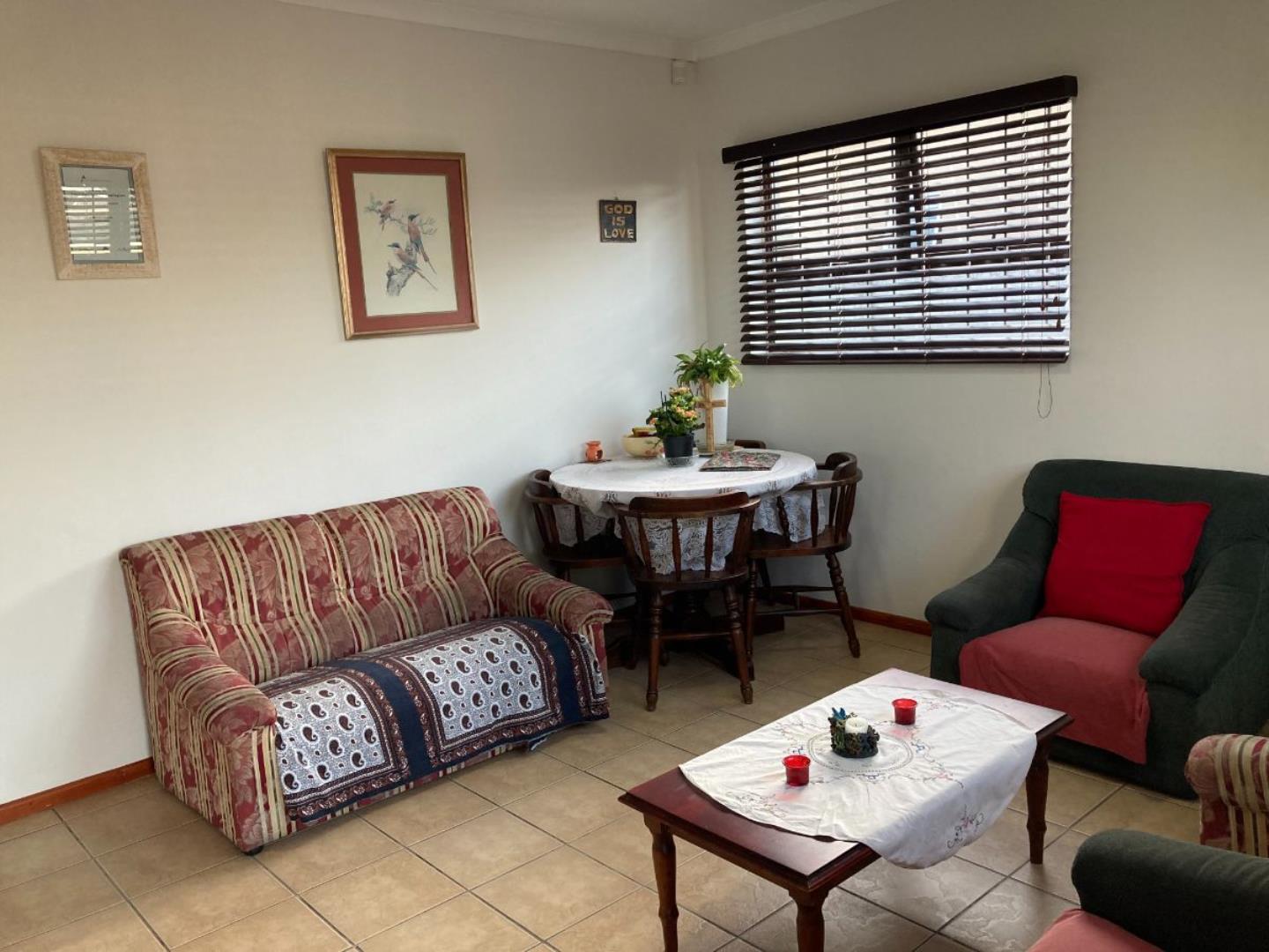 765486_Pref13682759-20-lounge-2-166842-1668432483755.jpg